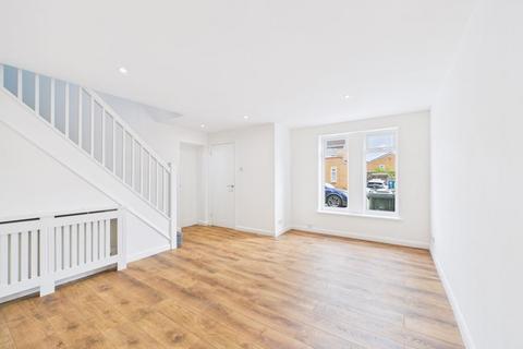 4 bedroom semi-detached house to rent, Cinnabar Drive, Manchester