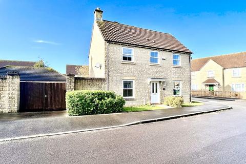 4 bedroom detached house for sale, Salmons Leap, Calne SN11