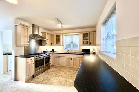 4 bedroom detached house for sale - Salmons Leap, Calne SN11
