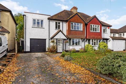 12 Fairway, Carshalton, SM5 4HS
