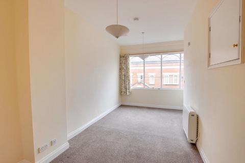 Studio to rent, Church Street, Trowbridge