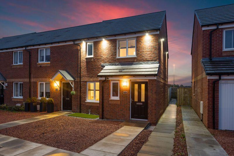 Mcgregor Crescent, Heartlands, Whitburn 3 bed end of terrace house £200,000