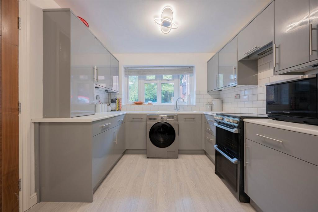 Kinsbourne Rise, Southampton SO19 4 bed semidetached house for sale