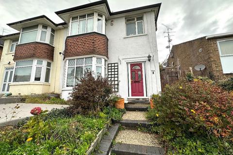 4 bedroom semi-detached house for sale, Farley Hill, Luton LU1
