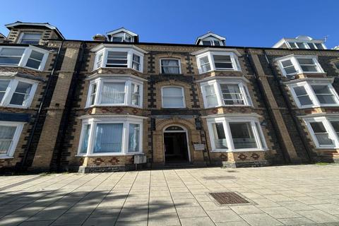 8 bedroom house share to rent - 32 North Parade, Aberystwyth, Ceredigion