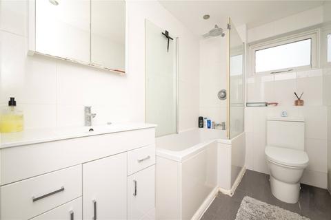 2 bedroom flat to rent, Tankerfield Place, Romeland Hill, St. Albans, Hertfordshire