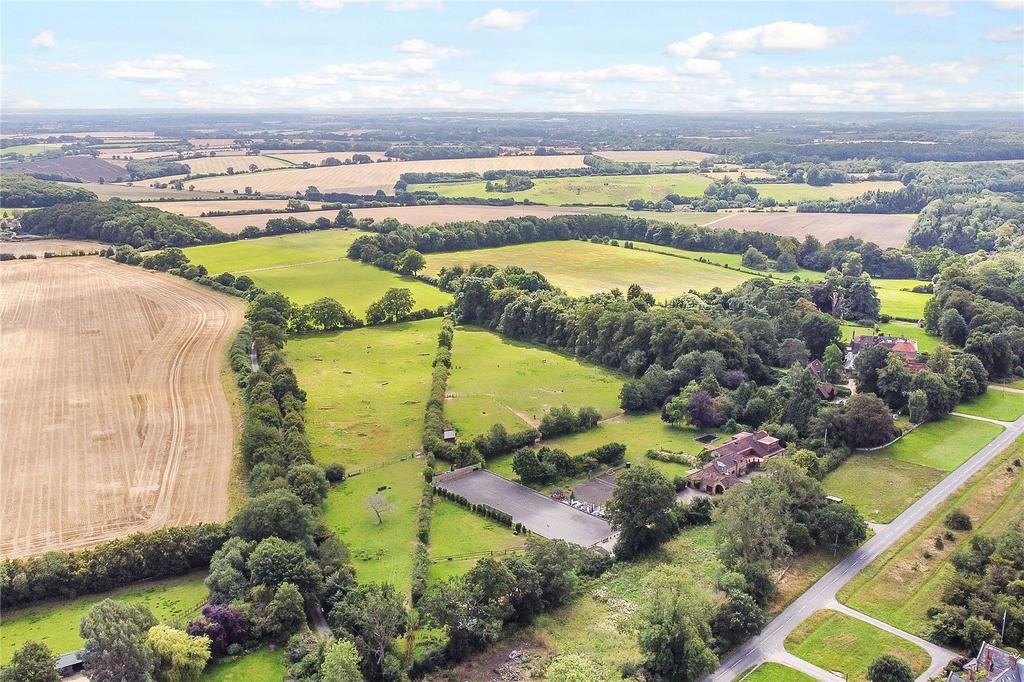 Cheverells Green, Markyate, St.... 7 bed equestrian property for sale