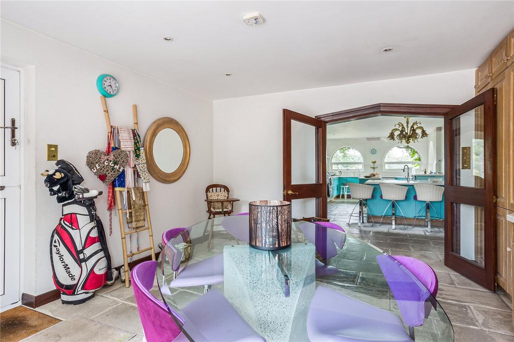 Breakfast Room