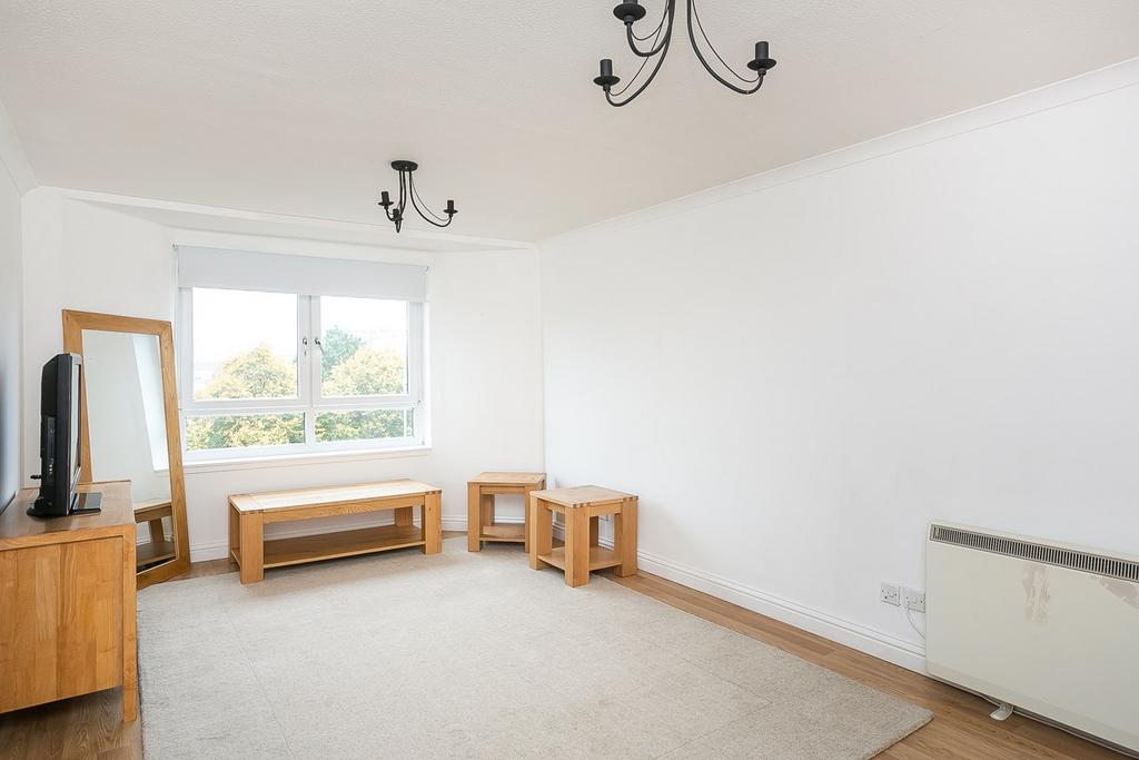 Milnpark Gardens, Glasgow, G41 2 bed flat £128,000