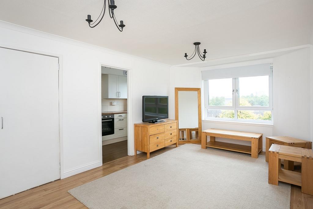 Milnpark Gardens, Glasgow, G41 2 bed flat £128,000