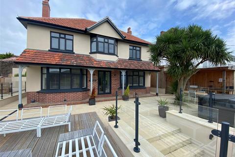 Greenbank Beach Road, Woolacombe, EX34 7BT