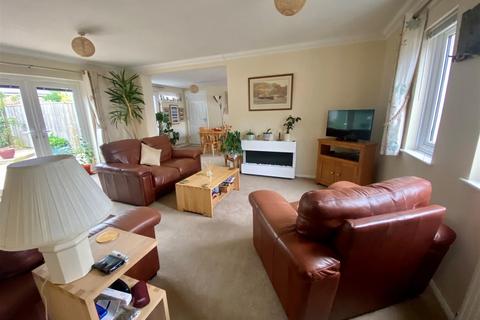 36 Ashton Crescent, Braunton, EX33 1RD