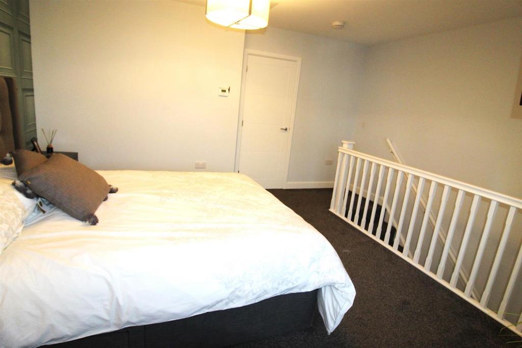 Master suite