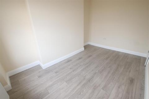 4 bedroom house share to rent - Caledonian Road, London