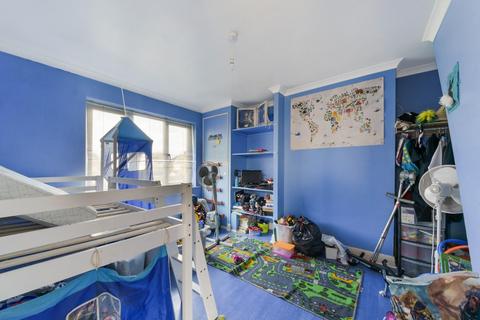 89 Ewell By Pass, Epsom, KT17 2PY