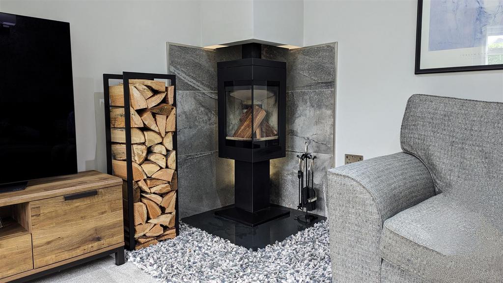 Log Burner.jpg
