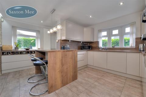 27 Chapelfield Crescent, Thorpe Hesley, Rotherham, S61 2TP