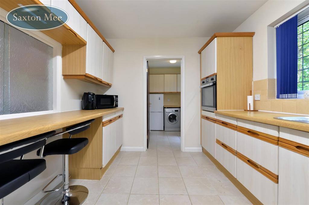 Kitchen3.jpg