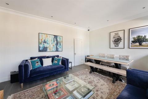 2 bedroom flat for sale, Voltaire Road, London, SW4