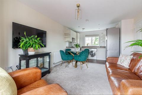 2 bedroom flat to rent, Fussell Way, Wollaston, Stourbridge, DY8 4GG