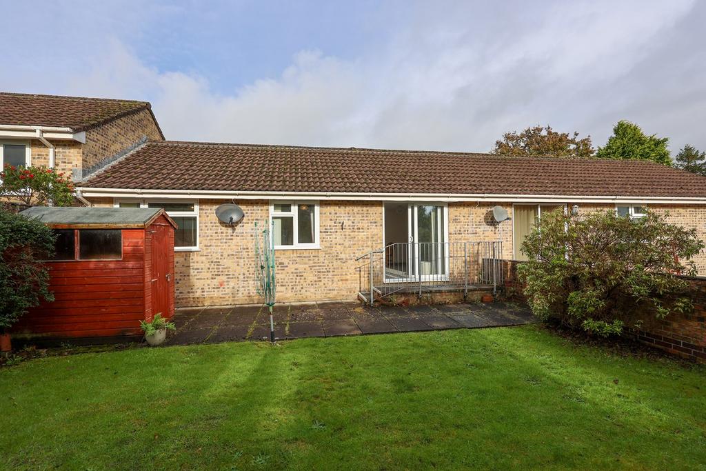 Trevarrick Road, St Austell, PL25 2 bed terraced bungalow for sale £