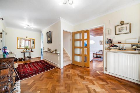 203 Banstead Road, Banstead, SM7 1QZ