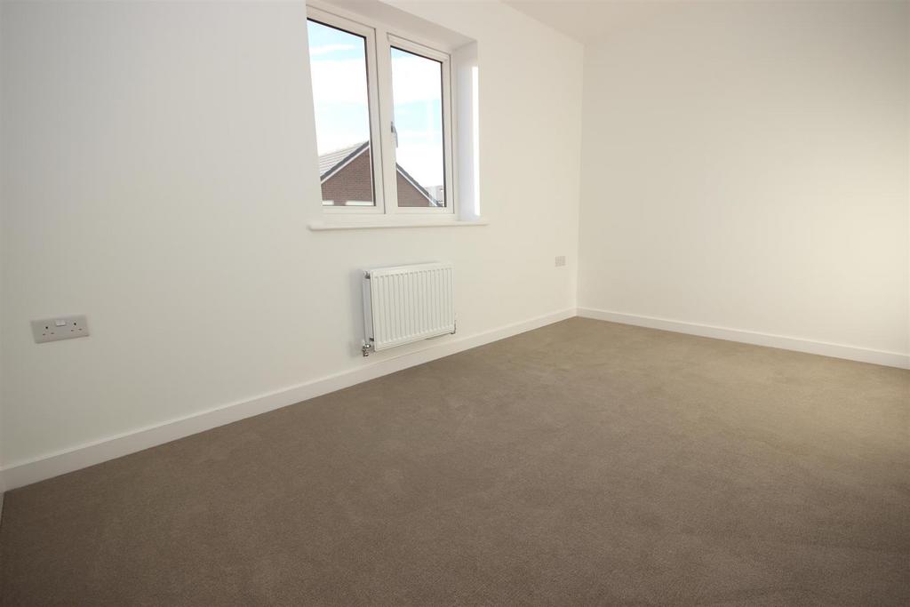 Bedroom 1.JPG