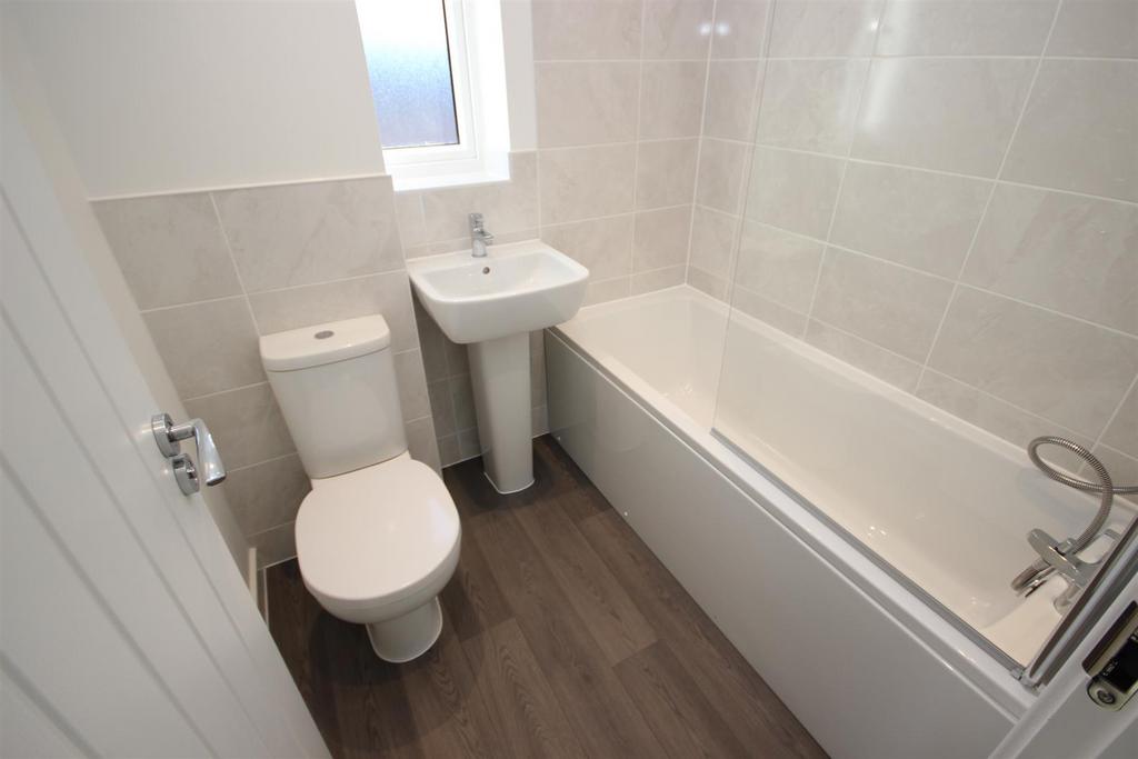 Bathroom.JPG