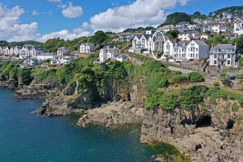 64 Esplanade, Fowey, PL23 1JA