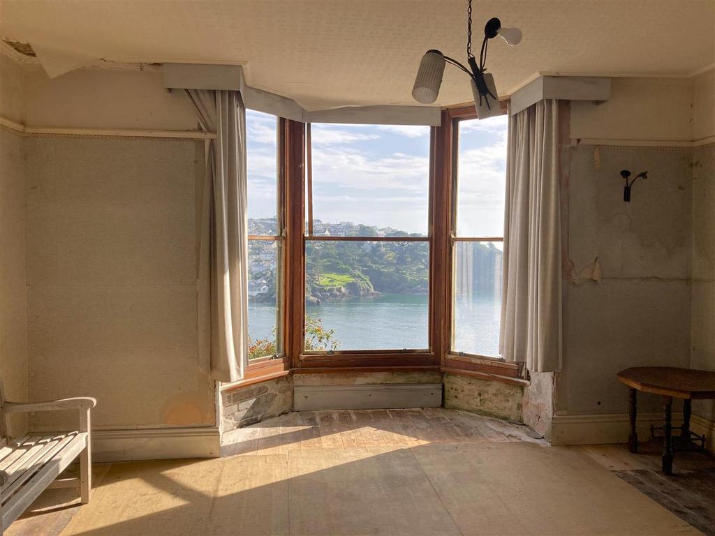 Sitting room 2.JPG