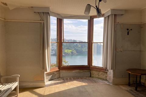 64 Esplanade, Fowey, PL23 1JA