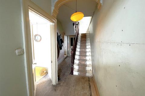 64 Esplanade, Fowey, PL23 1JA