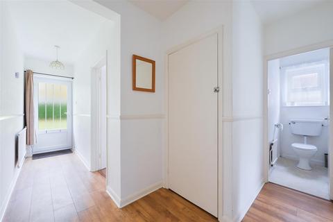 11, Malvern Court Ashley Road, Epsom, KT18 5BA