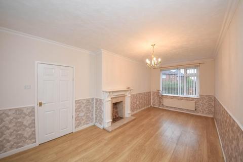 2 bedroom semi-detached house for sale, Cotswold Avenue, Pemberton, Wigan, WN5 8JZ