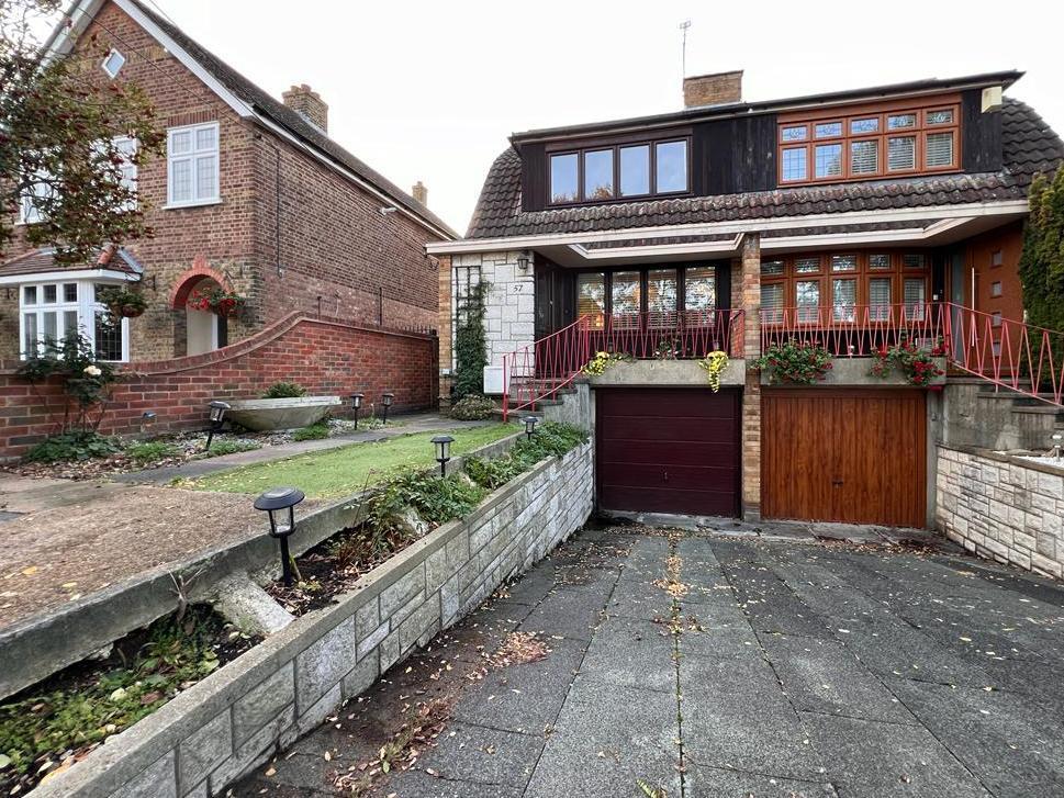 Briscoe Road, Rainham 3 bed house £475,000