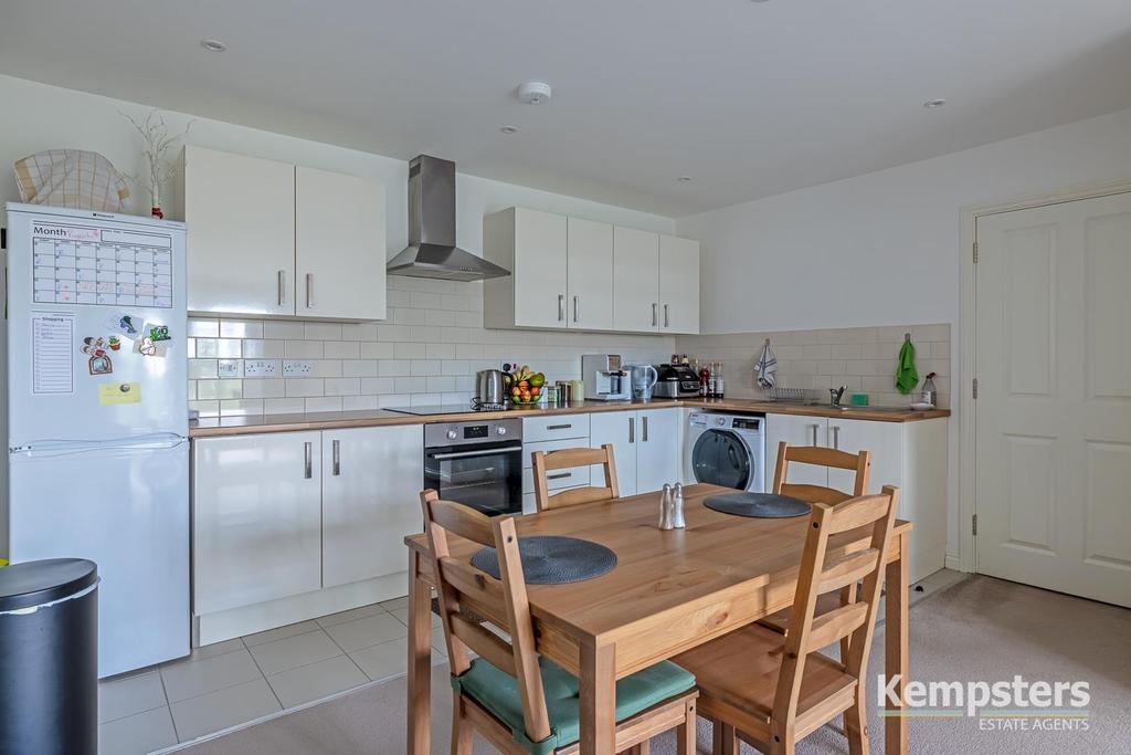 Kitchen 4.jpg
