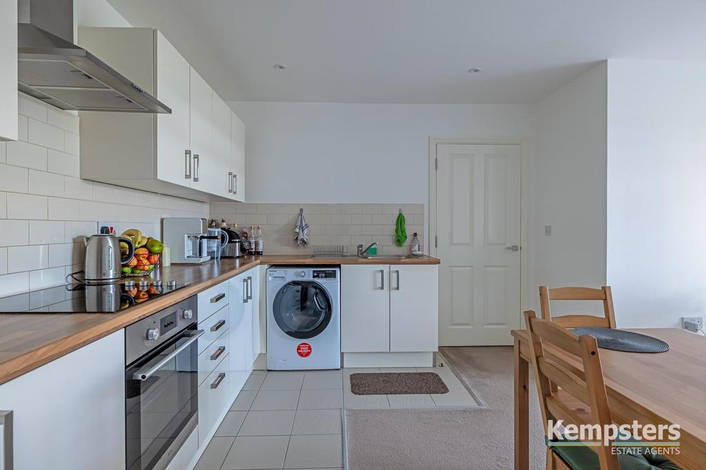 Kitchen 3.jpg