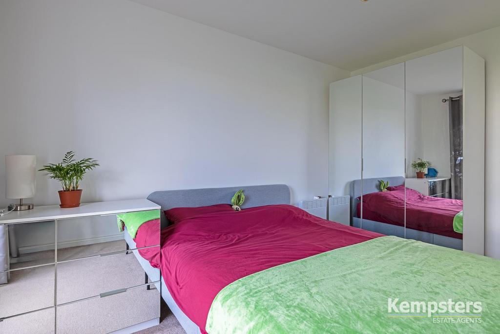 Bedroom 1 2nd.jpg