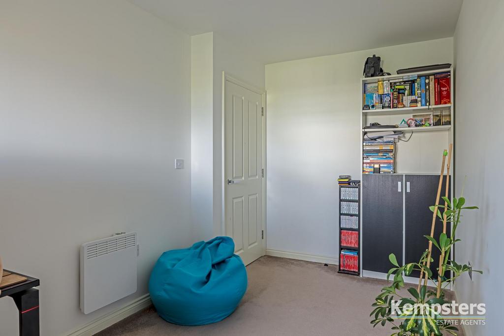 Bedroom 2 2nd.jpg