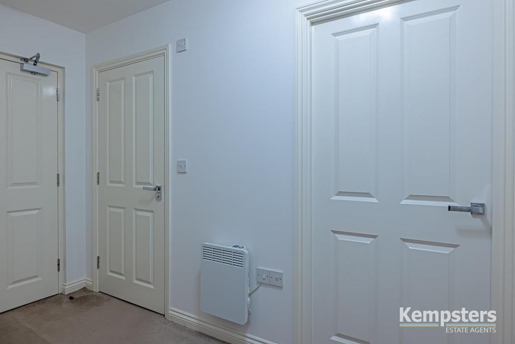 Hallway 1.jpg