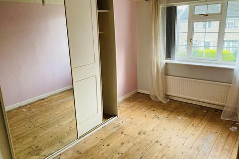 3 Brecon Close, Bradford, BD10 9LF