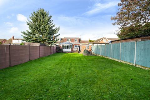 4 bedroom semi-detached house for sale, London Row, Arlesey, SG15