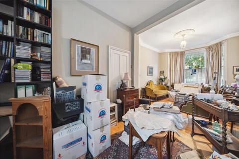 3 bedroom end of terrace house for sale - Antrobus Road, London