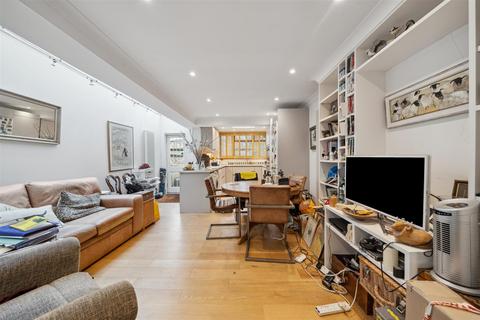 3 bedroom end of terrace house for sale, Antrobus Road, London