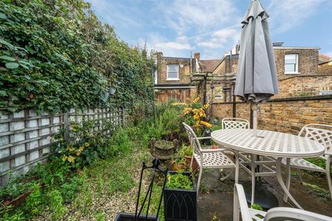 3 bedroom end of terrace house for sale, Antrobus Road, London