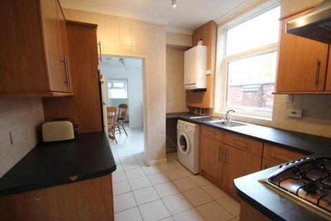 3 bedroom terraced house to rent - Thirlmere Street, Leicester