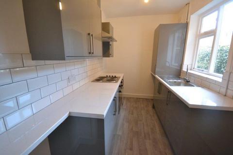 4 bedroom terraced house to rent, Avenue Road Extension, Leicester