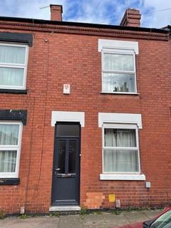4 bedroom terraced house to rent, Avenue Road Extension, Leicester