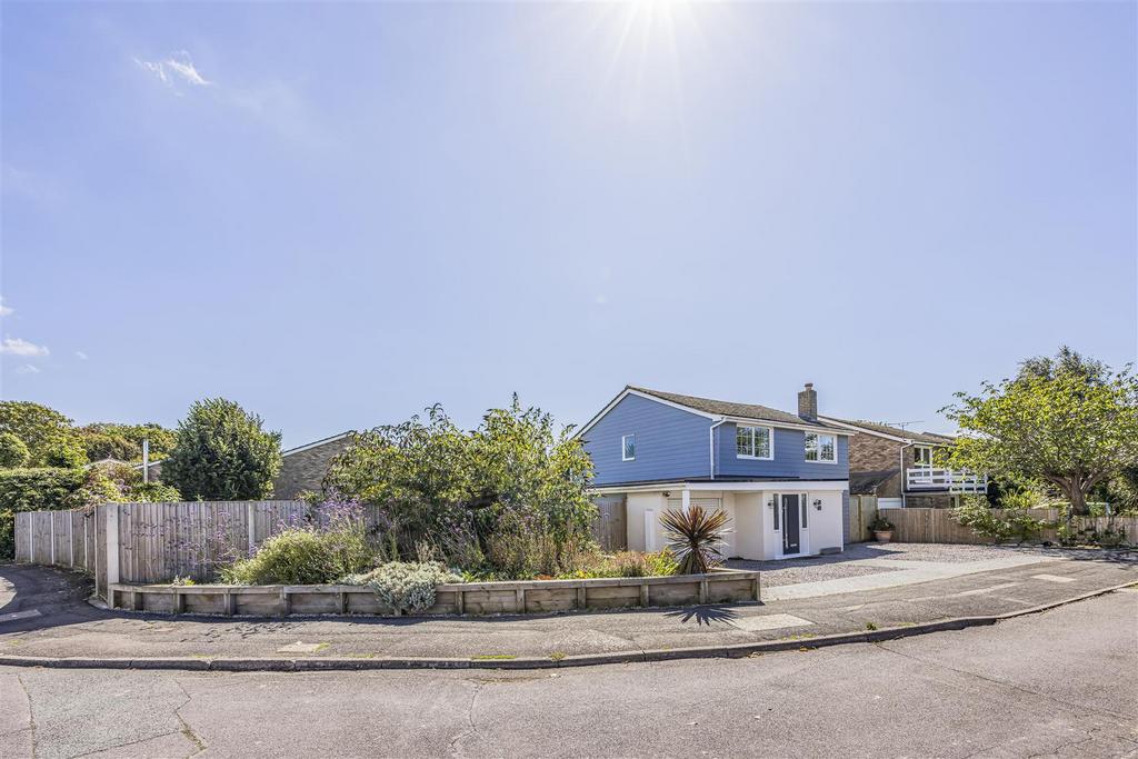 39 Fernhurst Close, Hayling Island-Portico Marketin