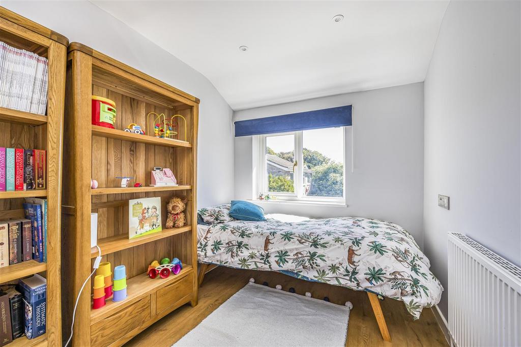 39 Fernhurst Close, Hayling Island-Portico Marketin